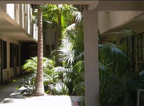 Anaheim Desert Inn&Suites Eksteriør bilde